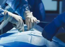 برای اولین‌بار در جهان، پزشکان چینی ریه خوک را به یک انسان پیوند زدند