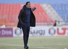 دعوت شبانه نکونام از خبرنگاران برای مصاحبه فرودگاهی
