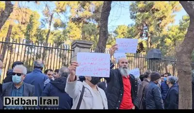 ماجرای تجمع کارمند و بازنشسته شهرداری تهران چه بود؟ بازداشت چند نفر در تجمع اعتراضی کارکنان شهرداری و لغو مرخصیهای کارمندان/ امانی، عضو شورای شهر: استعلام شهرداری از مجلس مانع ترمیم حقوق ها شد/ واکنش معاون منابع انسانی شهرداری به تجمع کارکنان