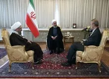 در نخستین جلسه سران سه قوه چه گذشت؟/ روحانی: حفظ وحدت و رسیدگی به مشکلات معیشتی مردم مورد تاکید سران قوا بود