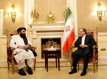 عراقچی: ایران آماده همکاری برای کاهش تنش‌های پاکستان و افغانستان است