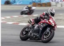 حادثه در پیست آزادی/ قهرمان موتورسواری در کما