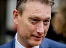 وزیر خارجه هلند با حادثه دیدگان زلزله ایران و عراق ابراز همدردی کرد