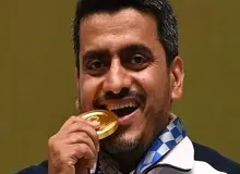 قهرمان المپیک مدال خود را تقدیم به آرتین کرد +عکس