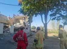 تخریب چند ساختمان در پی رانش زمین در کرج
