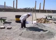 بلوک‌های پلکان محوطه باستانی تخت‌جمشید در خطر است