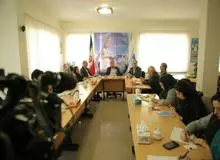 دولت نباید برای سفر مردم پول بگیرد/ حرف بخش خصوصی را بشنوید