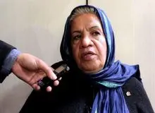 افشاگری و گریه تلخ گیتی معینی درباره مهران مدیری و مادر بهاره رهنما/  هرگز مهران مدیری را نمی‌بخشم