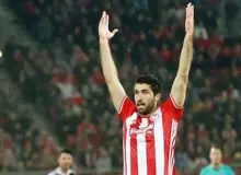 انصاری‌فرد در ترکیب اصلی المپیاکوس برابر بشیکتاش