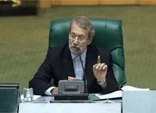 لاریجانی: مجلس به دنبال حل هرچه زودتر مشکلات سپرده گذاران موسسات اعتباری است