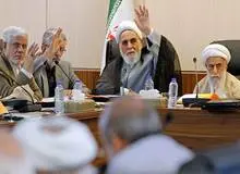 توضیح کدخدایی در مورد عکسهای جلسه مجمع
