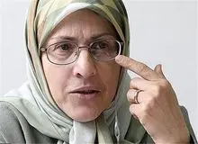 الهه کولایی: نیروهای امنیتی و انتظامی نباید بدون نشان مشخص در میان دانشجویان حاضر شوند/ حضور لباس‌شخصی‌ها در کوی دانشگاه، می‌توانست حادثه ۱۸ تیر را تکرار کند