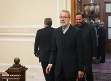 علی لاریجانی برای حضور در انتخابات ۱۴۰۰ شرط گذاشته است؟ 