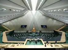 هرگونه فعالیت پزشکان، دندانپزشکان و داروسازان استخدام دستگاه‌های اجرایی در بخش خصوصی ممنوع شد