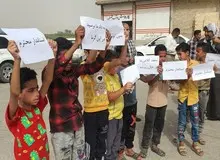 دانش‌آموزان روستایی شادگان به عدم وجود کولر و ناایمن بودن سقف کلاس‌ها اعتراض کردند