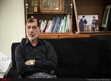 اگر احمدی‌نژاد و خاتمی برای 1400 تایید صلاحیت شوند یک شکاف بزرگ امنیتی در کشور ایجاد می شود/  مردم ما معمولاً  به کسی رأی می دهند که فکر می‌کنند واقعاً رأی می‌آورد/  احمدی نژاد شوخی یا جدی دنبال رهبری ایران و جهان و حومه جهان است