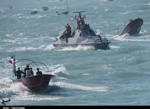 فرمانده نیروی دریایی سپاه: شناور جدید سپاه مجهز به پهپاد انتحاری است