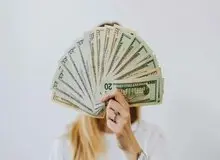 نتیجه یک نظرسنجی: افراد برای خوشحال‌بودن به‌طور میانگین به ۱.۲ میلیون دلار در حسابشان نیاز دارند