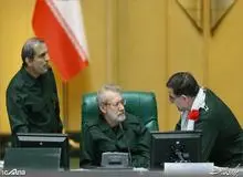 فعال اصولگرا خطاب به اصلاح طلبان؛ مگر لاریجانی سوابق نظامی ندارد؟