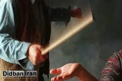 تنبیه بدنی یک دانش آموز در کازرون (+عکس)