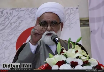 "همچون گذشته بدون توجه به حواشی و حوادث دلسرد کننده فعالیت کنید و بدانید که با خدا معامله می کنید"