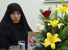 استاندار خوزستان معصومه خنفری را به عنوان سرپرست فرمانداری کارون منصوب کرد/ اولین زن در جایگاه فرمانداری  استان خوزستان