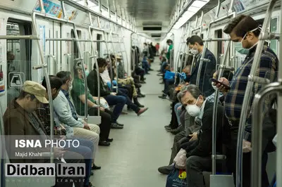 مسافران مترو مجبور به زدن ماسک هستند؟
