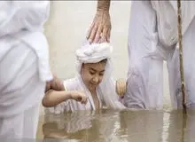 غسل تعمید منداییان در اهواز+ تصاویر