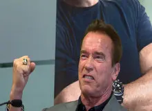 آرنولد از بیمارستان مرخص شد!