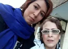 مادر یک زندانی به مرخصی آمد