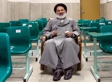 آیت‌الله ایازی: برداشتن روسری دیگر  زشت نیست، بلکه افتخارآمیز است