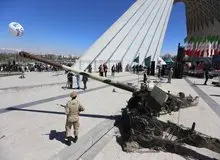 برج آزادی لحظه سال تحویل ۱۴۰۱ هم ترک می خورد؟+تصاویر ترک های برج
