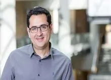 مدیر ایرانی بخش یادگیری ماشینی اپل، مدیرعامل شرکت هوش مصنوعی هم‌بنیان‌گذار مایکروسافت می‌شود