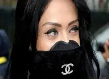 ماسک لاکچری هم آمد/  برند شَنِل برای سلبریتی ها ماسک  می سازد!