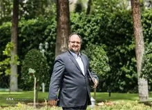 محمد شریعتمداری استعفا داد
