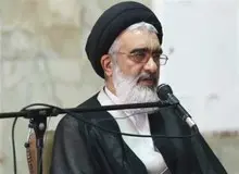 نماینده ولی فقیه درقم: حضور در ۲۲ بهمن تجدید بیعت امام خامنه ای است/راهپیمایی ۲۲ بهمن بستر ساز حکومت امام زمان است