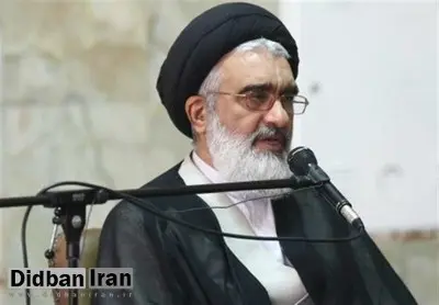 نماینده ولی فقیه درقم: حضور در ۲۲ بهمن تجدید بیعت امام خامنه ای است/راهپیمایی ۲۲ بهمن بستر ساز حکومت امام زمان است