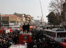 حضور ماموران یگان ویژه و ارتش برای تامین نظم و امنیت در محل حادثه پلاسکو