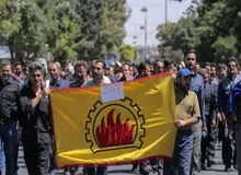 ۴۲ کارگر شرکت آذرآب اراک به یک سال زندان و ۷۴ ضربه شلاق  محکوم شدند+جزییات 