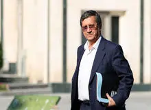 نماینده مجلس: طرح استیضاح وزیر اقتصاد فضاسازی برخی پایگاه‌های خبری است