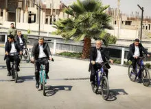 ارگان مطبوعاتی شهرداری تهران: آقای رئیس جمهور! به جای حل مشکلات دوچرخه سواری می کنید؟