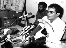 کیهان: آیت در تصویب ولایت فقیه نقش داشت وعلیه موسوی هم سند داشت