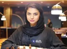 سارا خادم‌الشریعه استاد بزرگ شطرنج ایران در مسابقات جهانی  کشف حجاب کرد