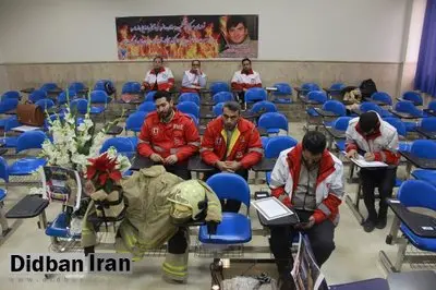 همکلاسی های داغدار و جای خالی قهرمان پلاسکو بر روی صندلی جلسه امتحان