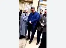 پدر یکی از جانباختگان حادثه تروریستی کرمان: در خانه پاسداران ما عکس رهبری جمع شده است + فیلم