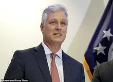 مشاور ترامپ:انفجارهای مشکوک در ایران مربوط به سلاح های هسته ای است 