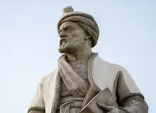 عضو شورای شهر: شهرداری تهران هرچه سریع‌تر دو رنگ شدن مجسمه فردوسی را رفع کند