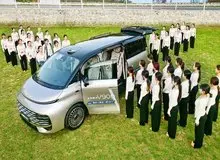 ۴۲ نفر در یک خودرو! / رکورد گینس شکست+تصاویر 