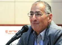 زیباکلام: ترساندن مردم از بازگشت پایداری چی ها به مجلس، روشی بود که تنها برای یک دوره می‌توانست کارساز باشد