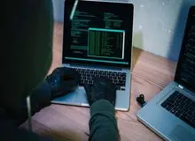 آمریکا برای اطلاعاتی درباره یک هکر ایرانی ۱۰ میلیون دلار پاداش تعیین کرد